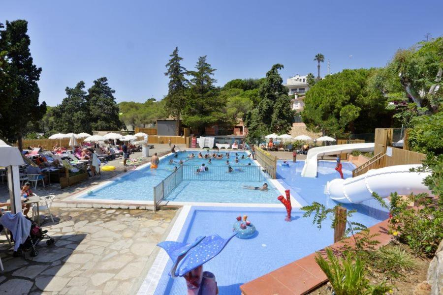 Camping Senia Cala Canyelles 호텔 료렛 드 마르 외부 사진