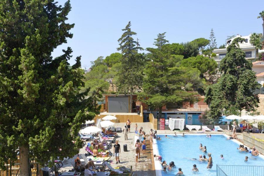 Camping Senia Cala Canyelles 호텔 료렛 드 마르 외부 사진